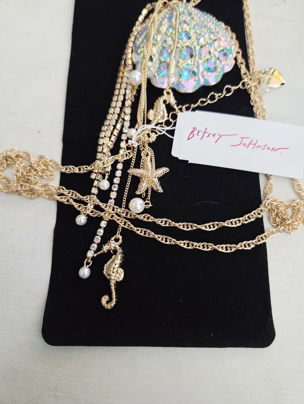NWT Betsey Johnson Long Clam Shell Necklace - Picture 5 of 6